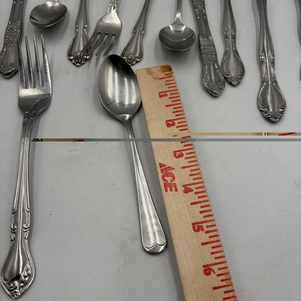 ONEIDA Flatware Deluxe Wm A Rogers Stainless Flatware Rodger's 14 Pc Variety